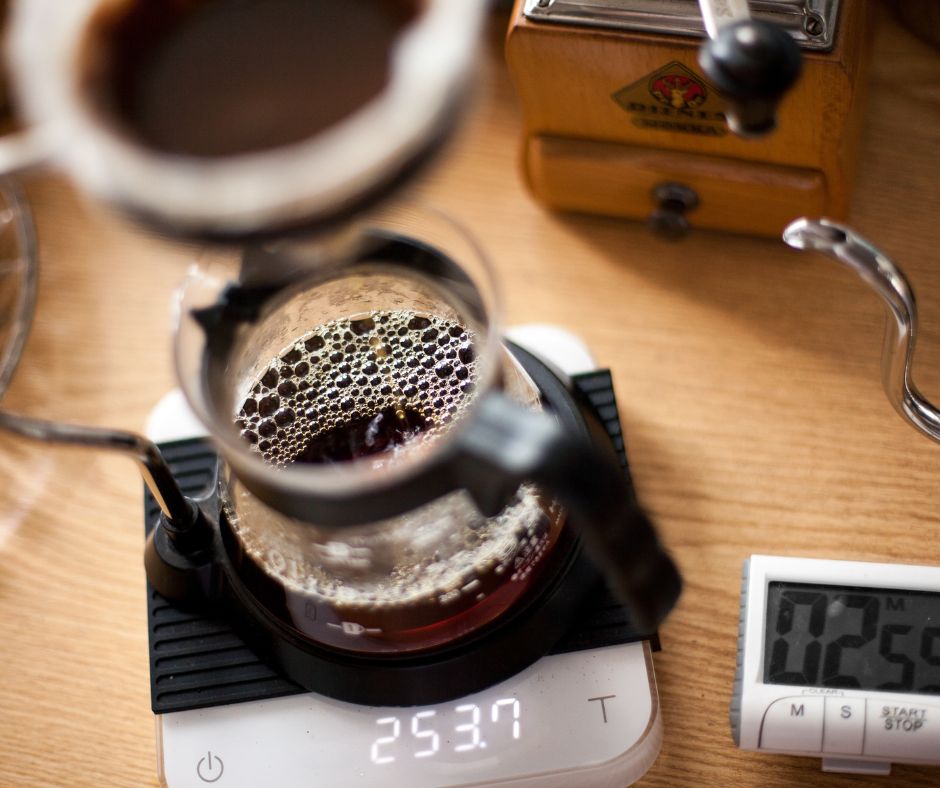 How many cups of coffee are in a 12 oz bag?